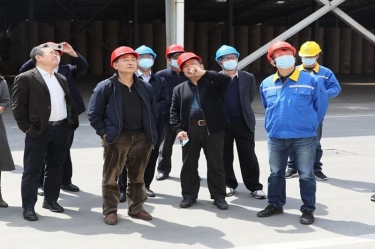 生态环境部科财司副司长付川一行调查由人生就是博手机版纸业承担的国度科技沉大专项示范工程