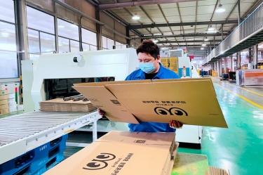 助力守“沪”，同心抗“疫”|  平湖景包高质、保量赶造上海民生保险物资的配套纸箱