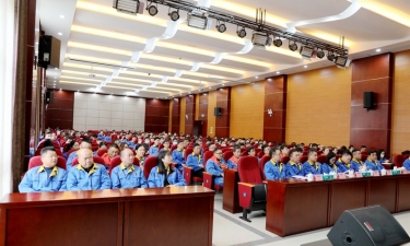 农历新年第一会 | 人生就是博手机版纸业2022年度总结赞美暨2023年冲刺奋进大会隆沉召开